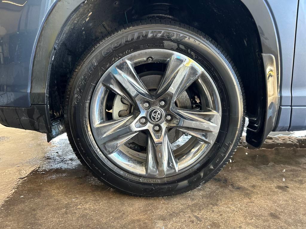used 2018 Toyota Highlander car, priced at $25,500