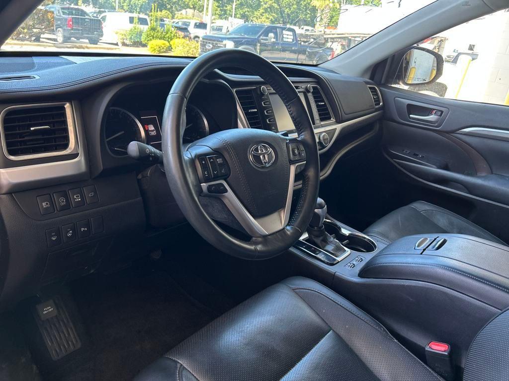 used 2018 Toyota Highlander car, priced at $25,500