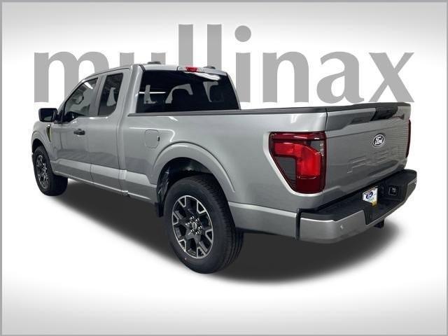 new 2024 Ford F-150 car, priced at $41,424