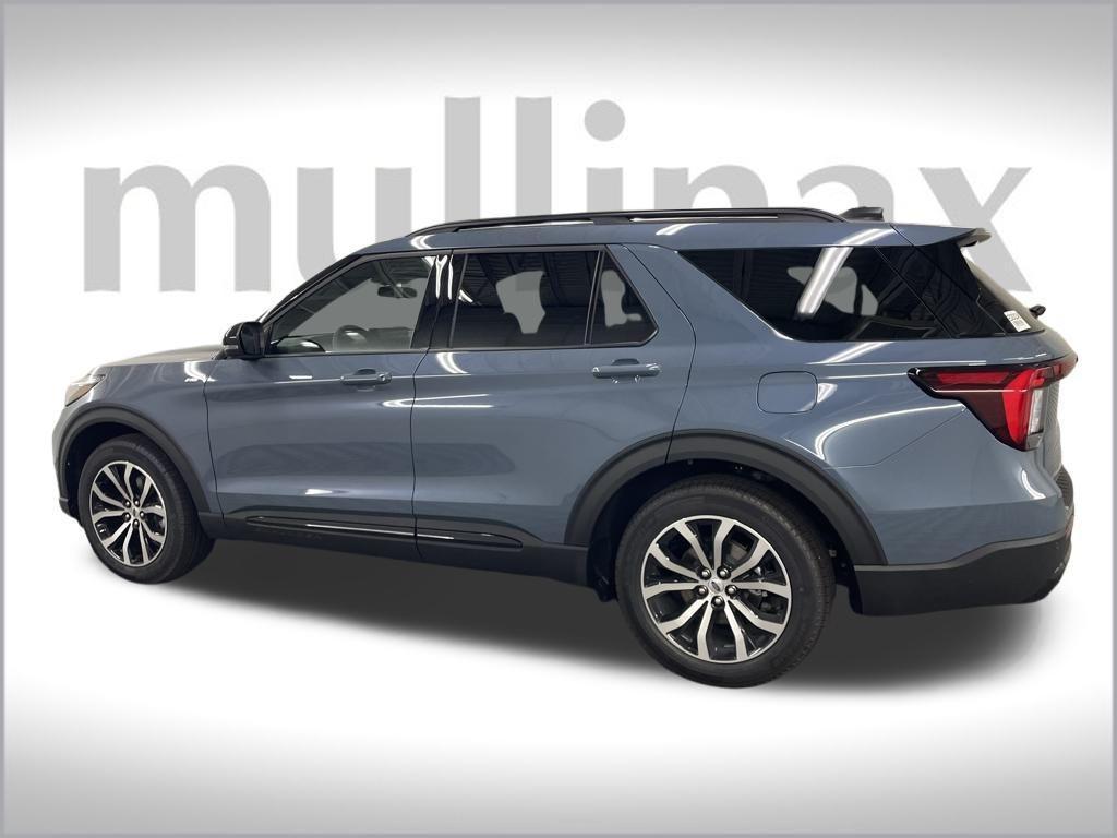 new 2025 Ford Explorer car, priced at $44,606