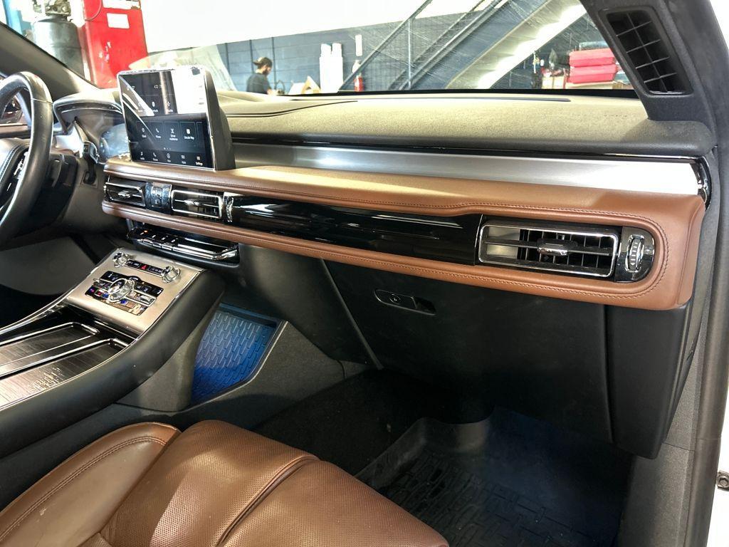 used 2020 Lincoln Aviator car, priced at $34,900
