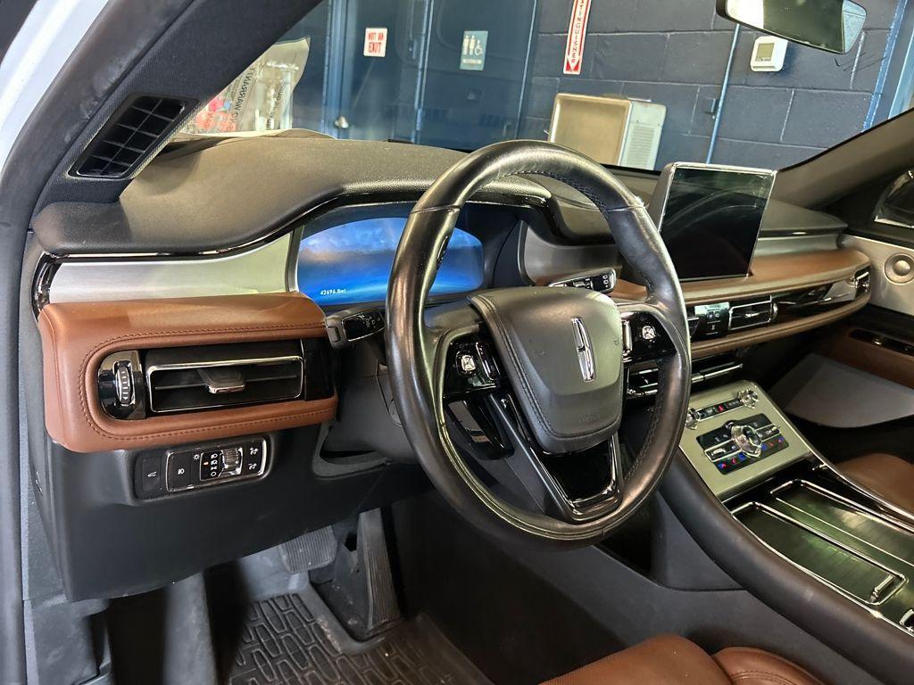 used 2020 Lincoln Aviator car, priced at $34,900
