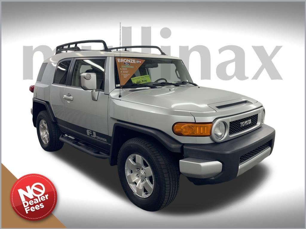 used 2007 Toyota FJ Cruiser car, priced at $19,500