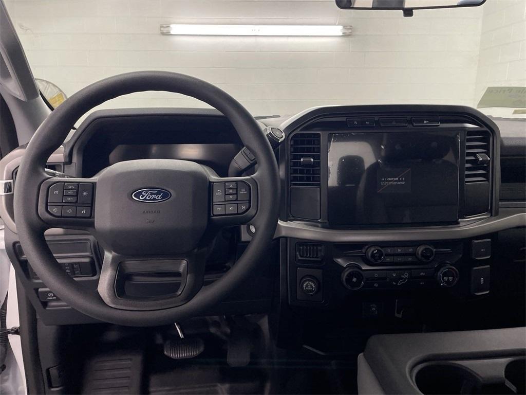 new 2024 Ford F-150 car, priced at $42,671