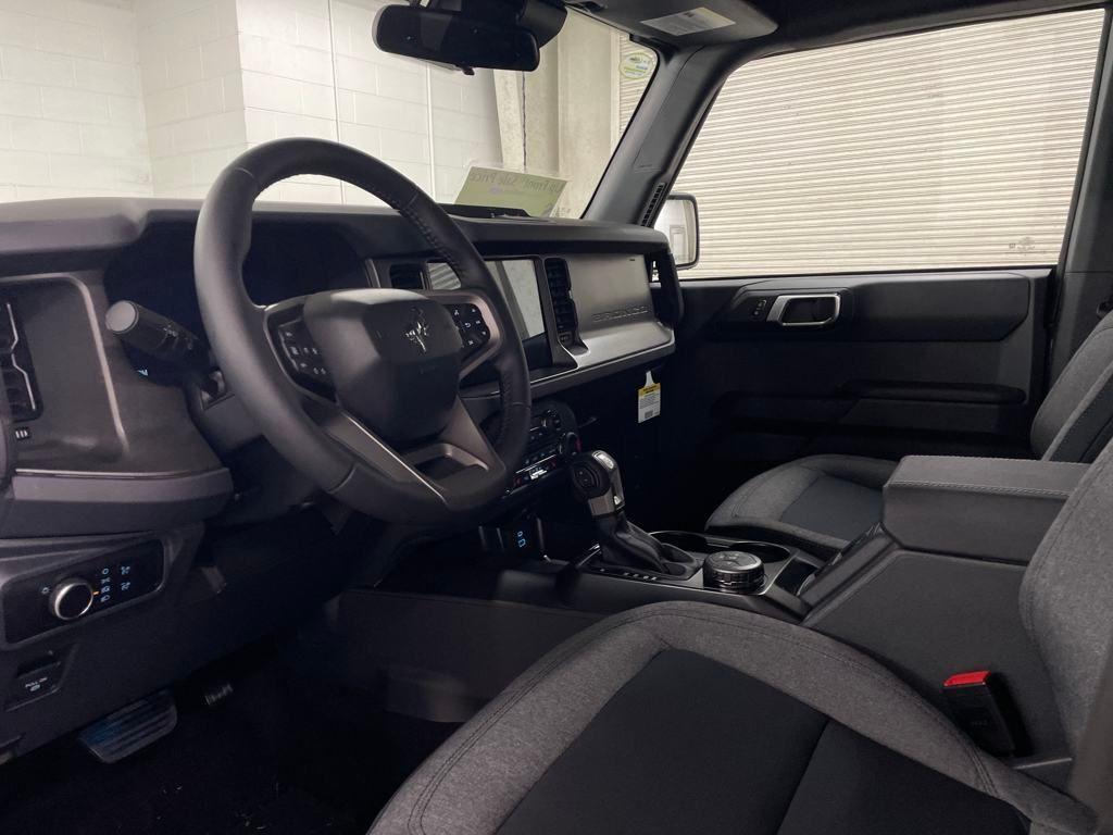 new 2025 Ford Bronco car, priced at $44,260