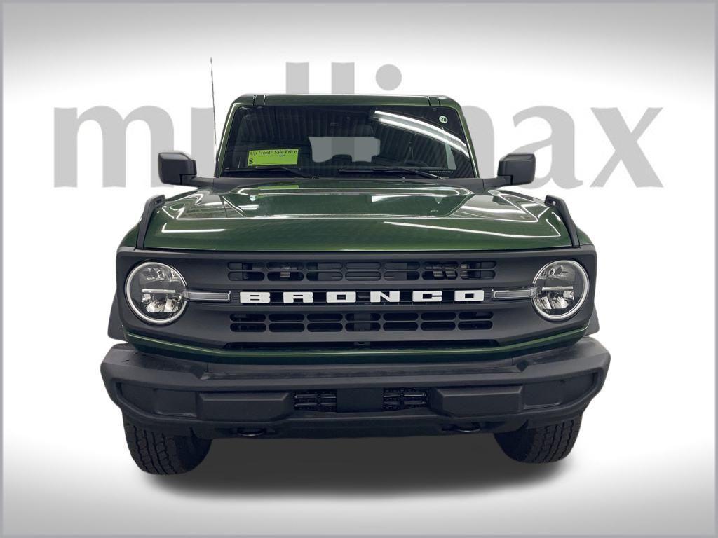 new 2025 Ford Bronco car, priced at $44,260