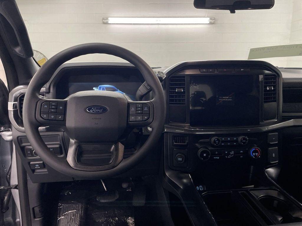 new 2024 Ford F-150 car, priced at $42,450