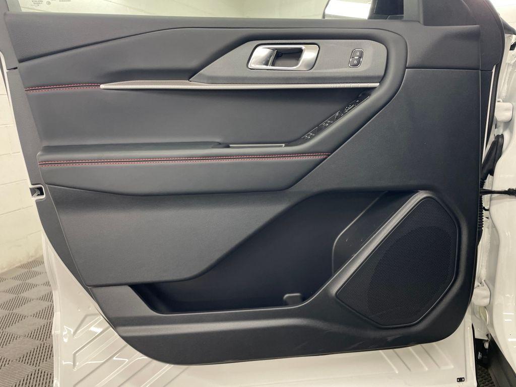 new 2025 Ford Explorer car, priced at $44,888