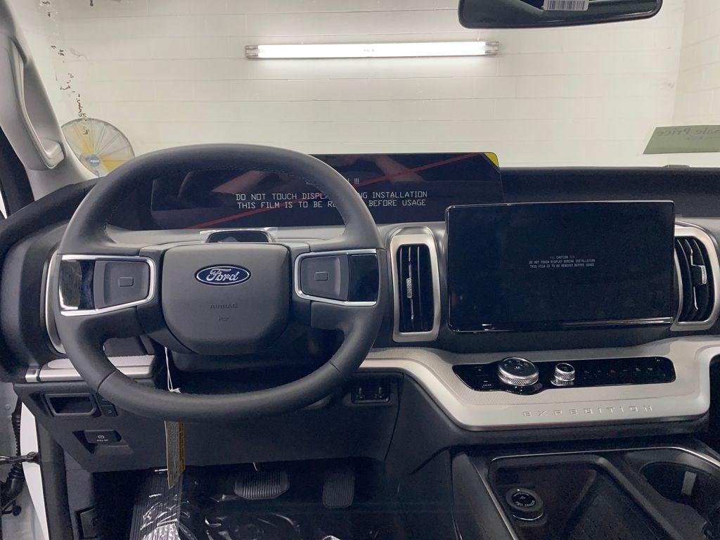 new 2025 Ford Expedition Max car, priced at $71,065