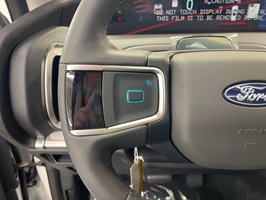 new 2025 Ford Expedition Max car, priced at $71,065