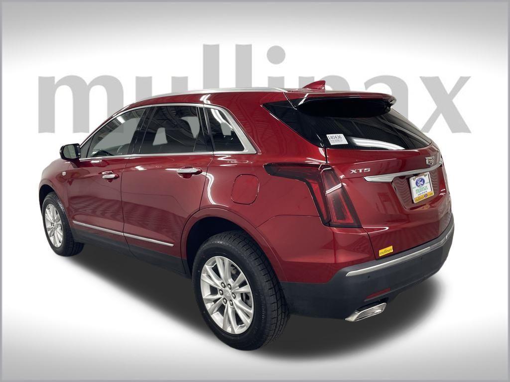 used 2021 Cadillac XT5 car, priced at $26,450