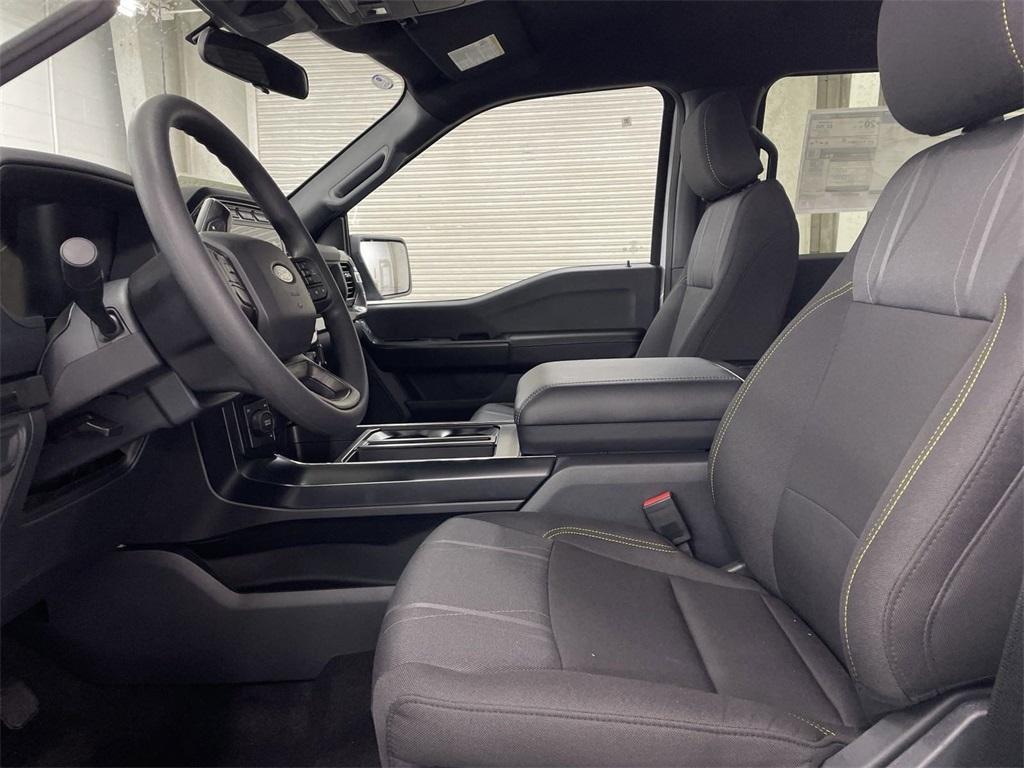 new 2024 Ford F-150 car, priced at $47,282