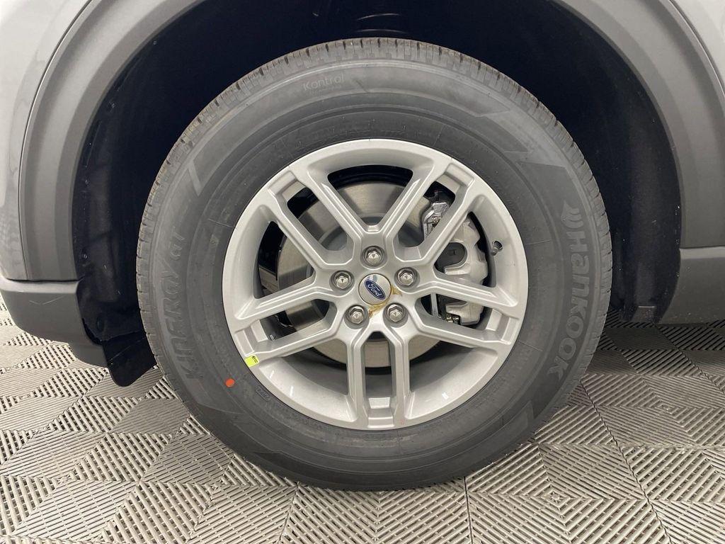 new 2025 Ford Explorer car, priced at $37,604