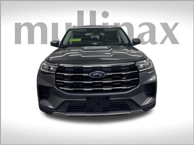 new 2025 Ford Explorer car, priced at $38,978