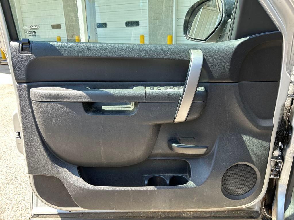 used 2013 Chevrolet Silverado 1500 car, priced at $15,990