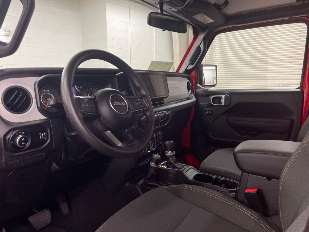 used 2025 Jeep Gladiator car, priced at $37,990