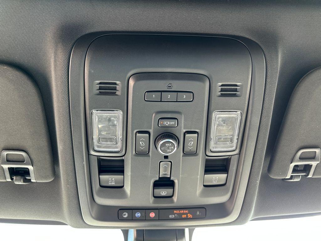 used 2021 GMC Yukon car, priced at $30,990
