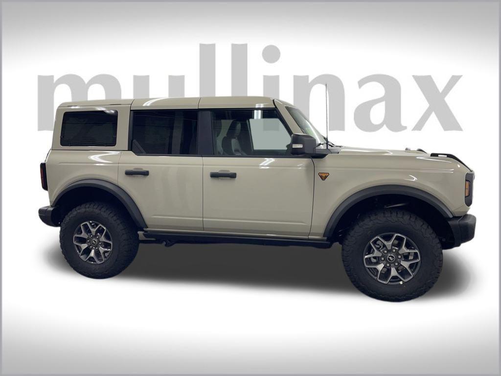 new 2025 Ford Bronco car, priced at $57,404