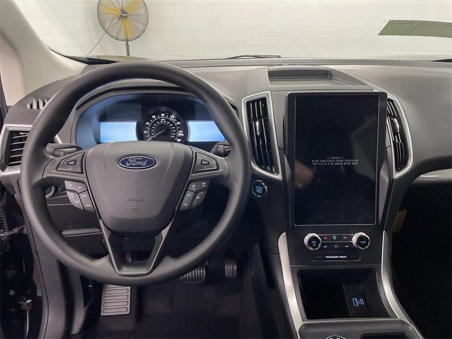 new 2024 Ford Edge car, priced at $35,900