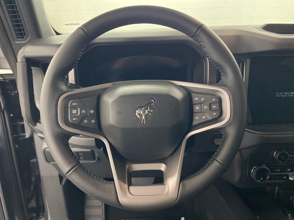new 2025 Ford Bronco car, priced at $43,777