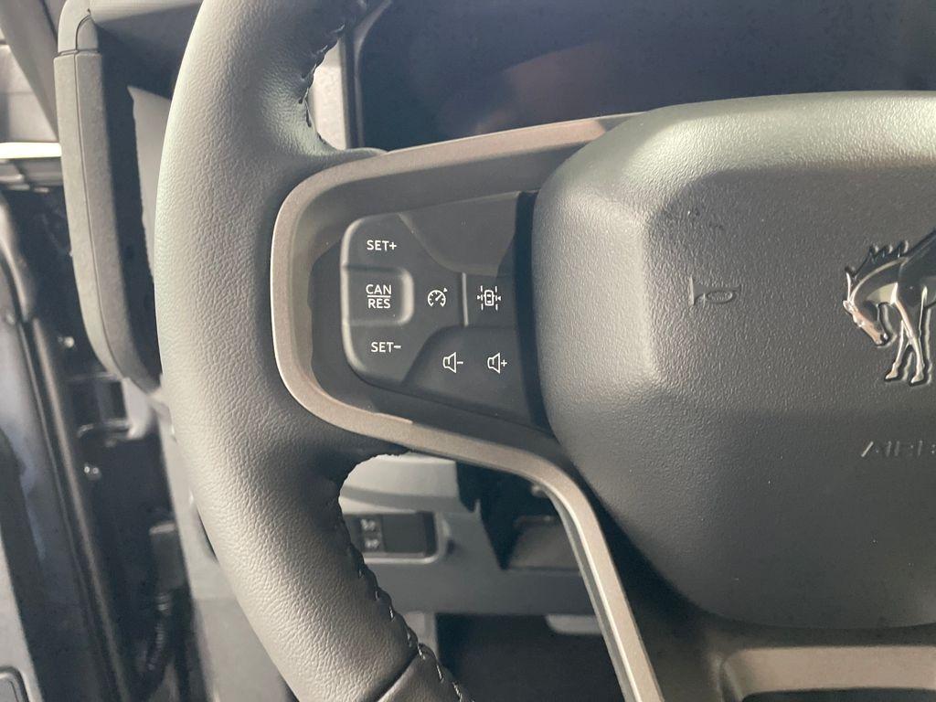 new 2025 Ford Bronco car, priced at $43,777