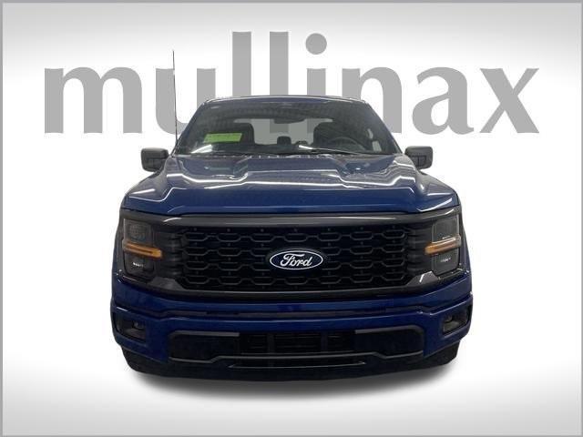 new 2024 Ford F-150 car, priced at $43,572