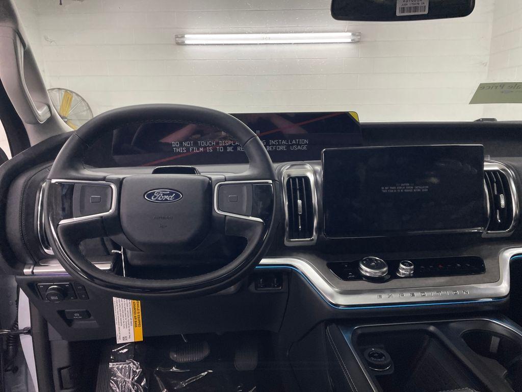 new 2025 Ford Expedition Max car, priced at $80,735