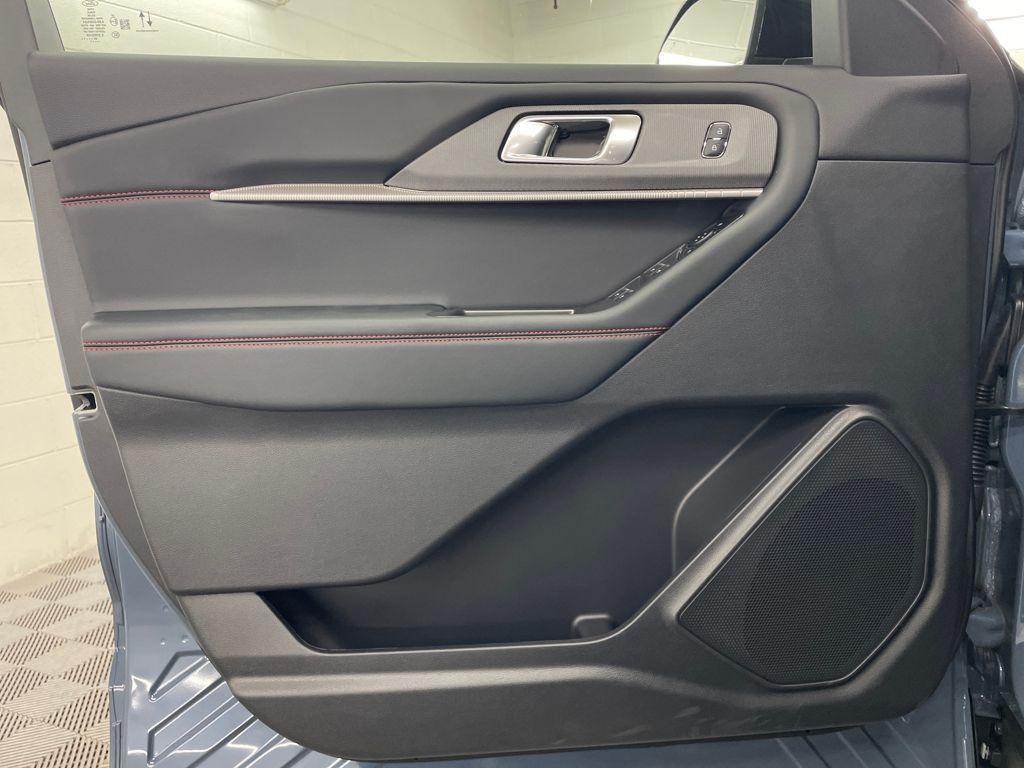 new 2025 Ford Explorer car, priced at $44,606