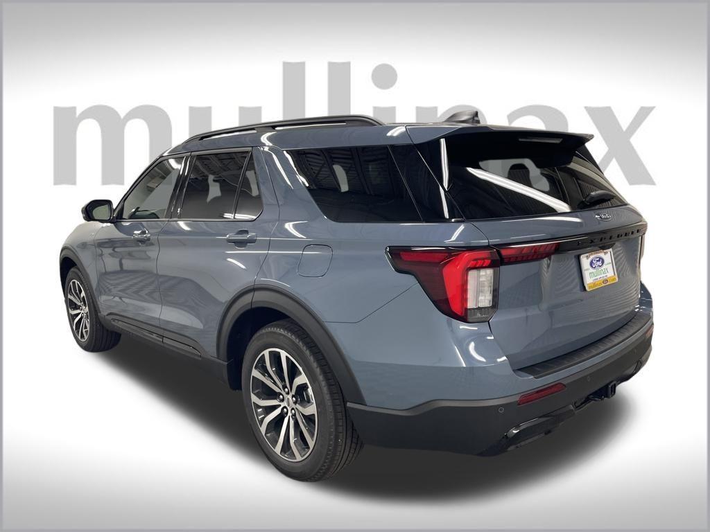 new 2025 Ford Explorer car, priced at $44,606