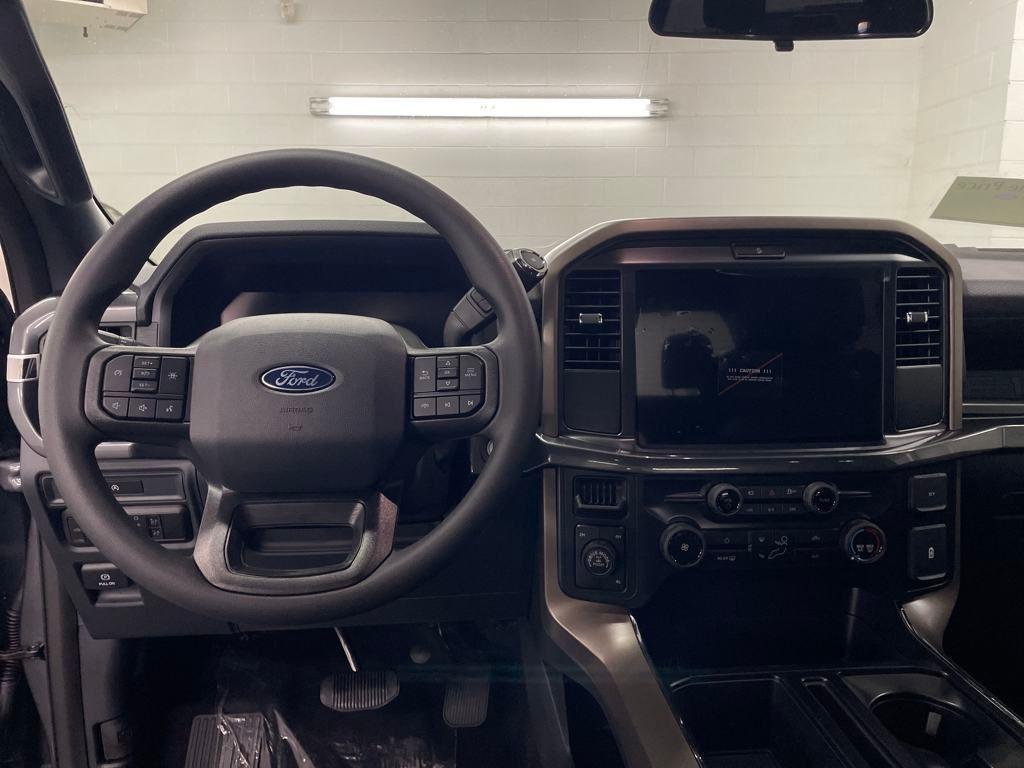 new 2025 Ford F-150 car, priced at $50,751