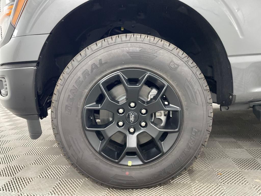 new 2025 Ford F-150 car, priced at $50,751
