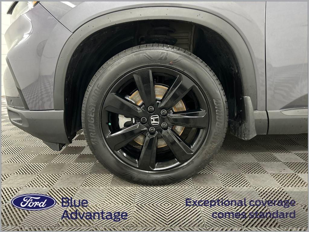 used 2025 Honda Pilot car, priced at $49,990