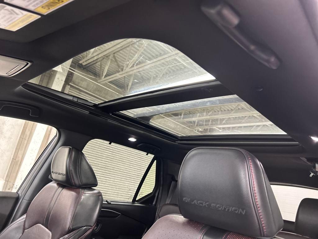used 2025 Honda Pilot car, priced at $49,990