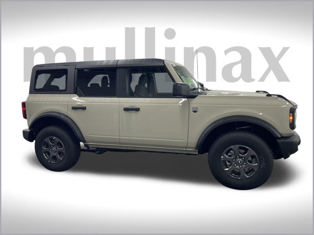 new 2025 Ford Bronco car, priced at $46,229