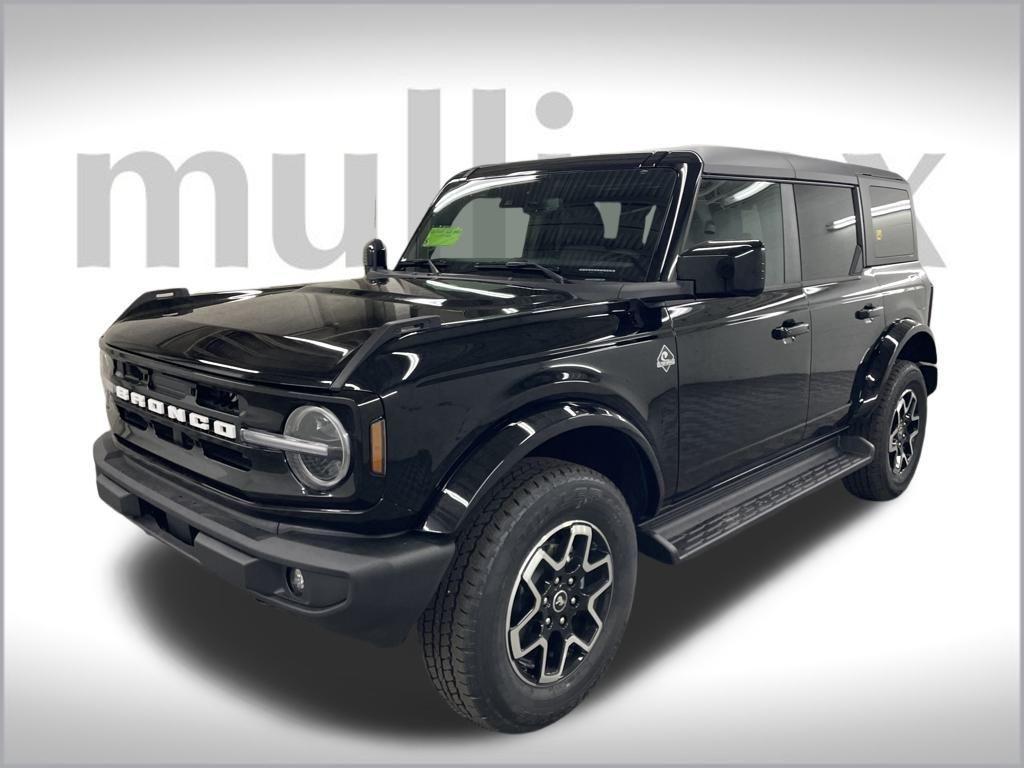 new 2025 Ford Bronco car, priced at $49,081