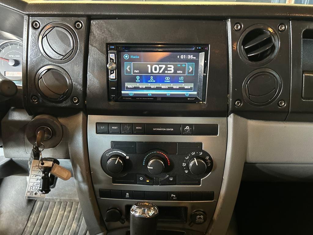 used 2007 Jeep Commander car, priced at $5,850