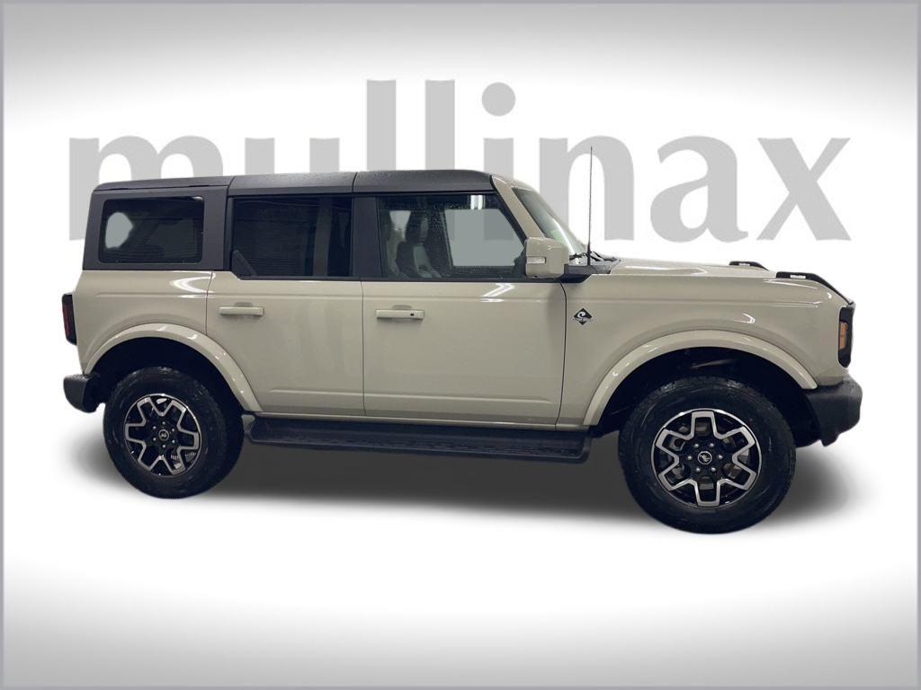 new 2025 Ford Bronco car, priced at $52,413
