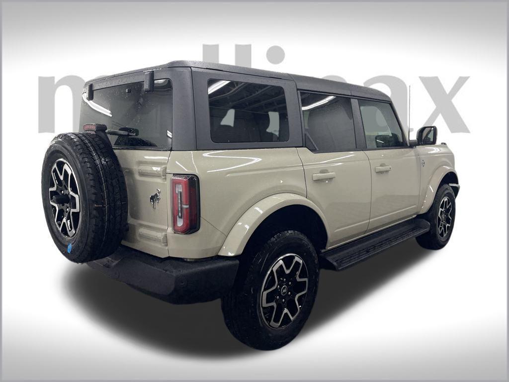 new 2025 Ford Bronco car, priced at $52,413