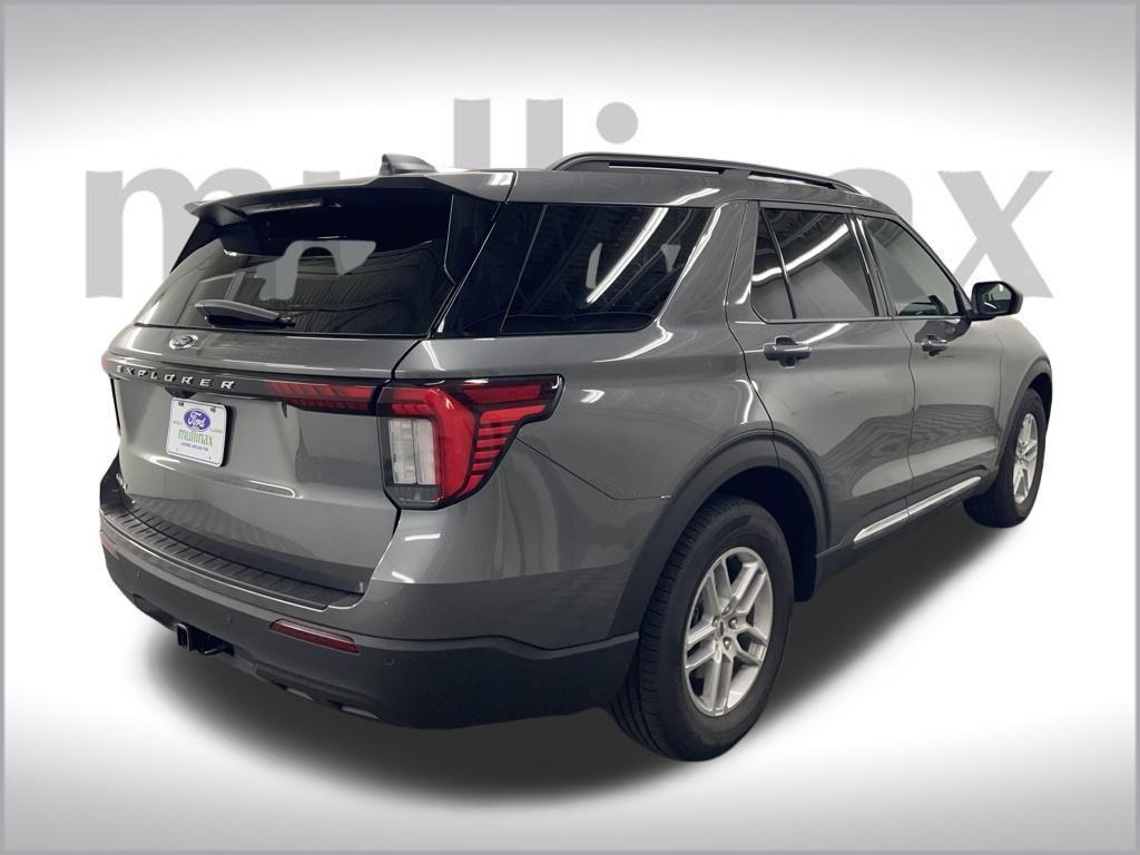 new 2025 Ford Explorer car, priced at $39,370
