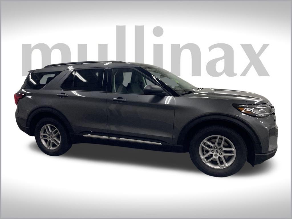 new 2025 Ford Explorer car, priced at $39,370