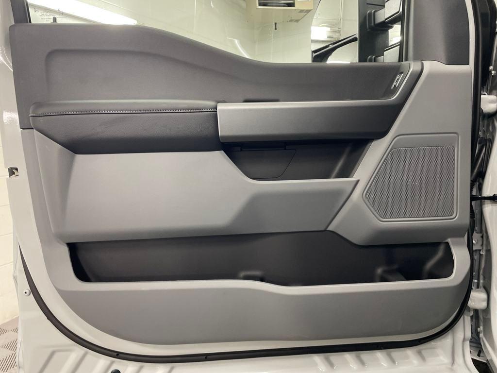 new 2025 Ford F-250 car, priced at $56,326
