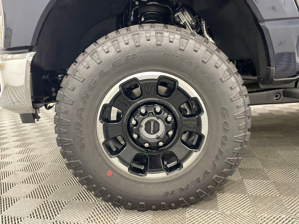 new 2025 Ford F-250 car, priced at $69,665