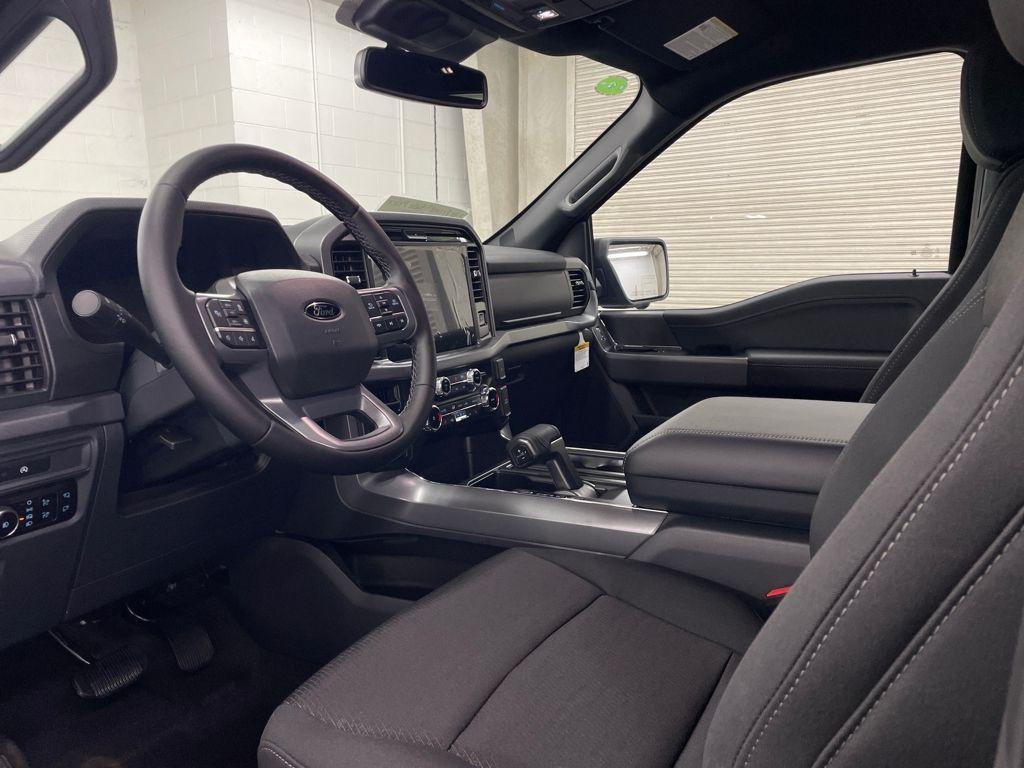 new 2025 Ford F-150 car, priced at $52,275