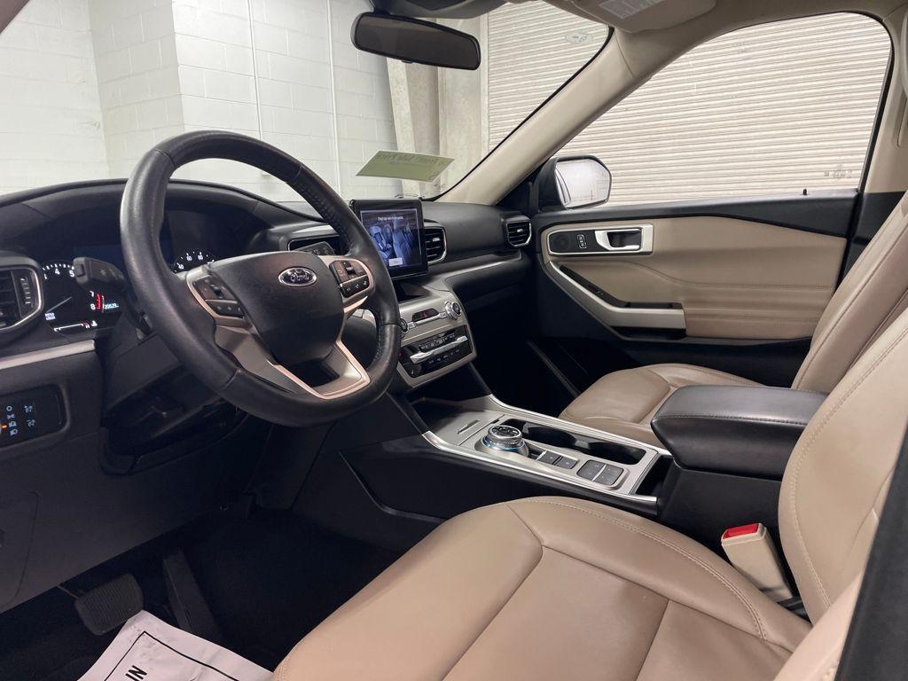used 2024 Ford Explorer car, priced at $31,500