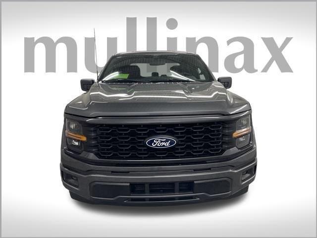 new 2024 Ford F-150 car, priced at $39,990