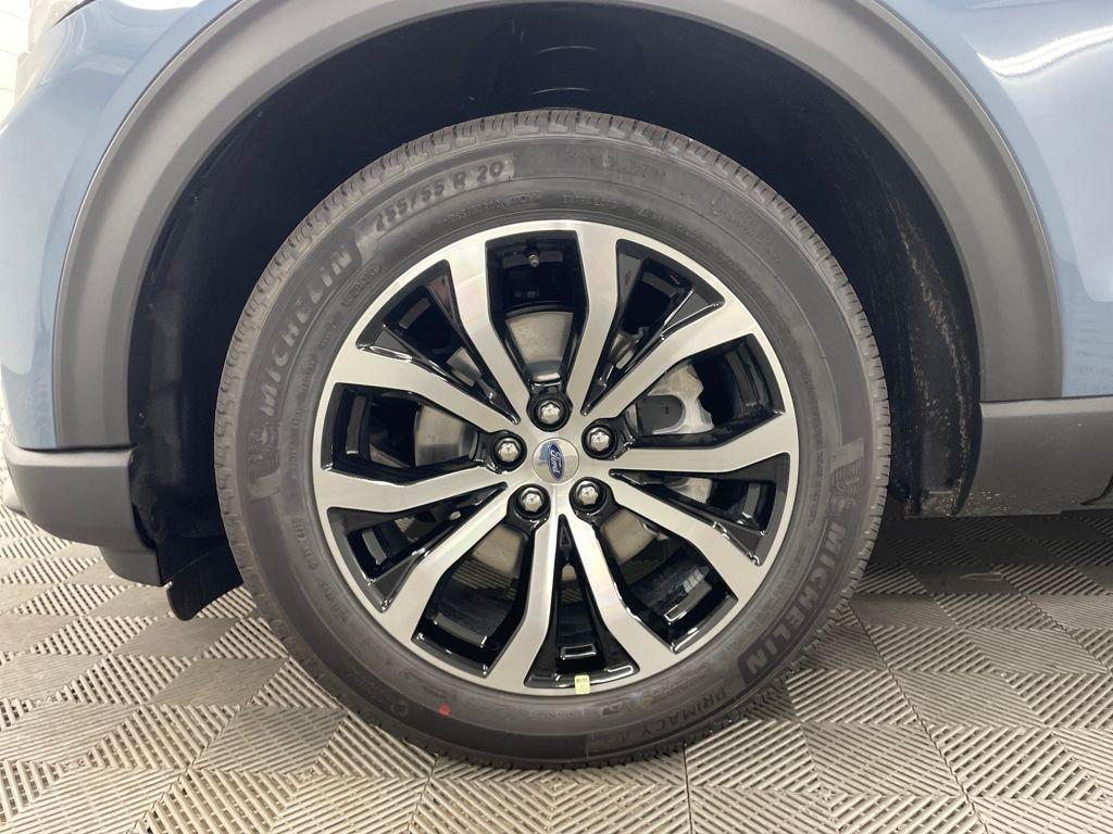 new 2025 Ford Explorer car, priced at $44,606
