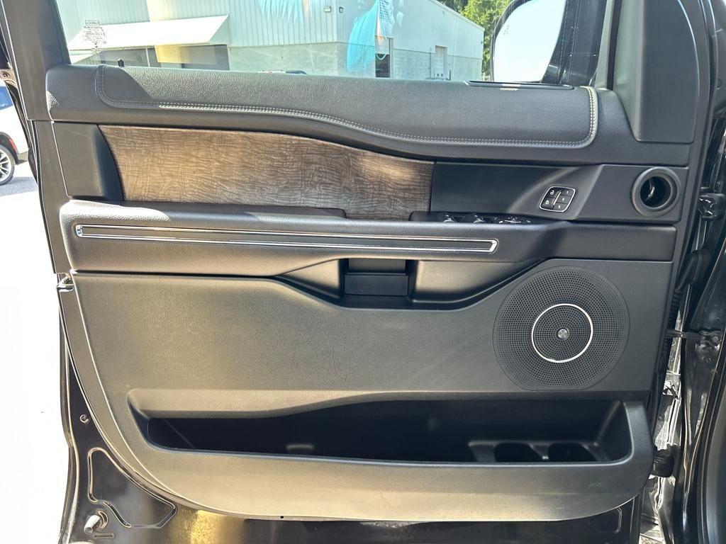 used 2018 Ford Expedition car, priced at $18,500