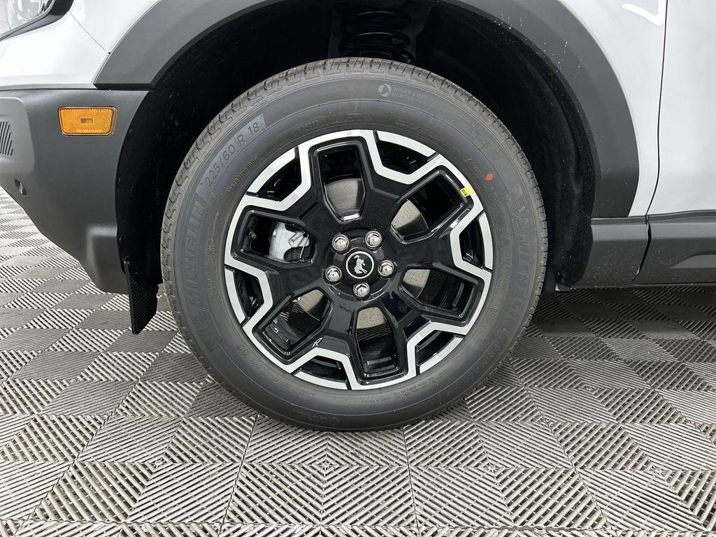 new 2025 Ford Bronco Sport car, priced at $36,019