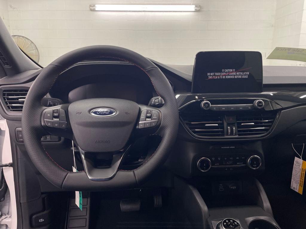 new 2025 Ford Escape car, priced at $30,634