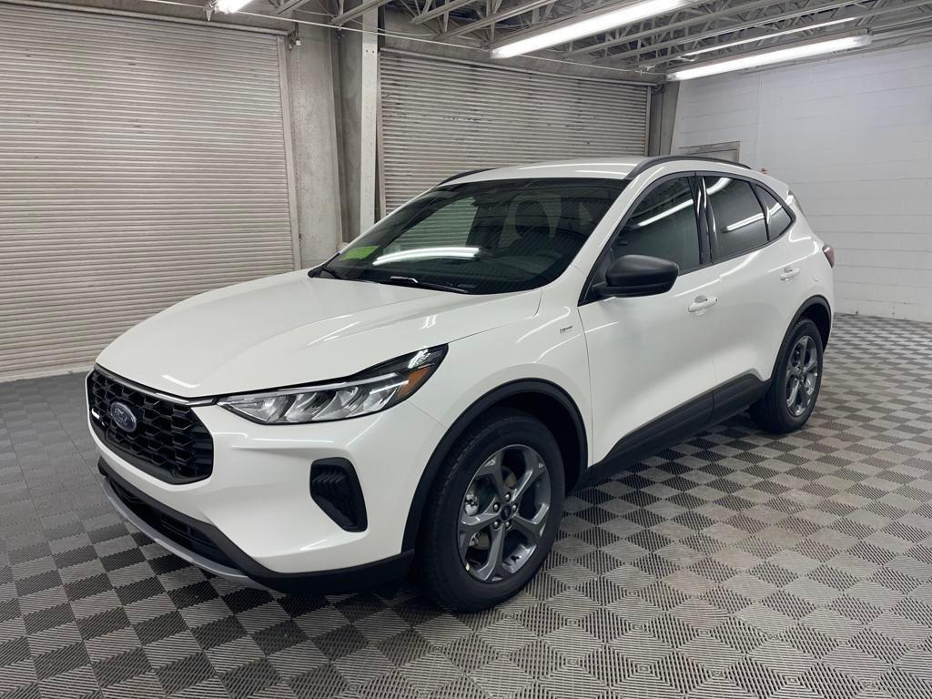 new 2025 Ford Escape car, priced at $30,634
